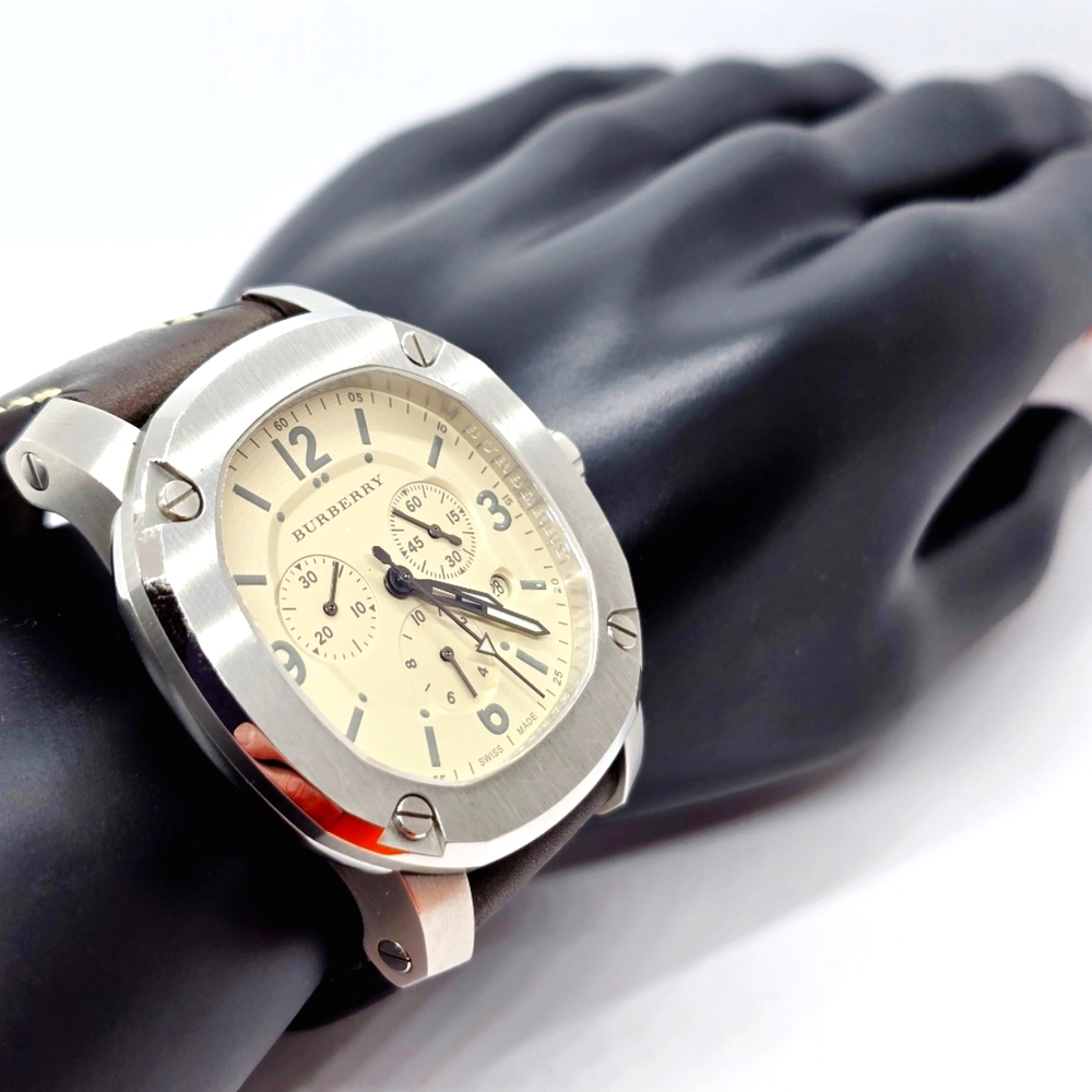 〽️ Burberry 〽️ Classic BBY1101 Chronograph Watch